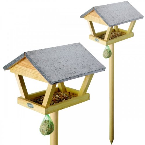 Esschert Design Vogelhaus, Vogelfutterhaus mit Dach auf Holzstab, mit Haken für Futterball, ca. 28 cm x 28 cm x 120 cm