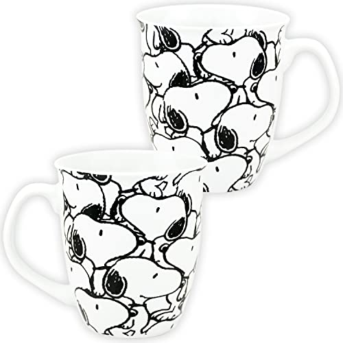 The Peanuts Tasse Snoopy - Snoopys Allover Kaffeetasse Becher Kaffeebecher Weiß aus Steingut 280 ml