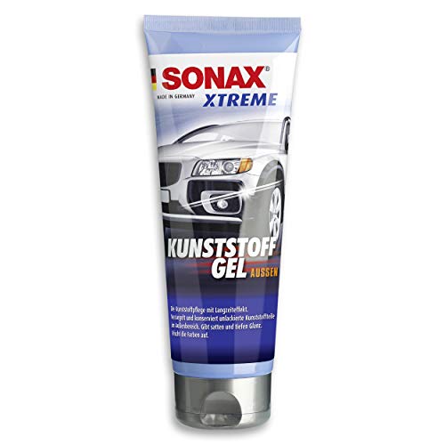 SONAX XTREME KunststoffGel Außen NanoPro (250 ml) pflegt unlackierte Kunststoffteile im Außenbereich von Fahrzeugen | Art-Nr. 02101410