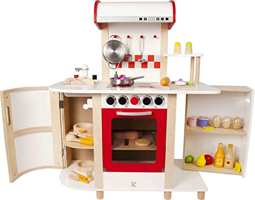 Hape E8018 - Küchentraum, Kinderküche inklusive Zubehör (Topf, Pfanne, Pfannenwender und Schöpflöffel), Spielküche aus Holz
