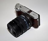Samsung NX310 Kit Digitalkamera, 18-55mm, braun, inklusive Tasche
