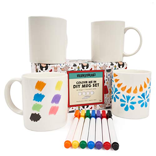 THE TWIDDLERS 4 Tassen zum Bemalen mit 7 Porzellanmalstifte - Kinder Basteln, Personalisiertes Geschenk für Geburtstage, Vater- & Muttertag, Weihnachten