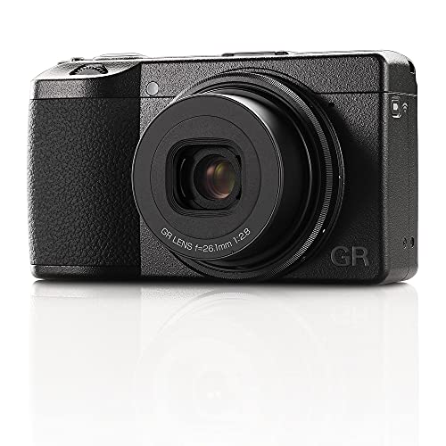 Ricoh GR IIIx Digitalkamera [Brennweite 40 mm] [Ausgestattet mit großem CMOS-Sensor im APS-C-Format mit 24,2 Mio. Pixel] [Die ultimative Schnappschusskamera]