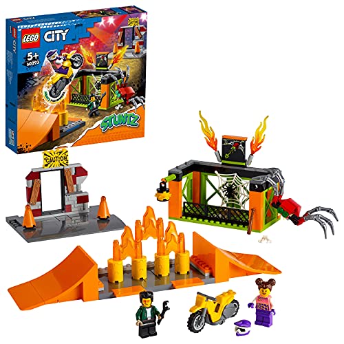 LEGO 60293 City Stuntz Stunt-Park, Set mit schwungradbetriebenem Motorrad, Spinnenkäfig und Rennfahrer-Minifigur, Spielzeug für Kinder ab 5 Jahren