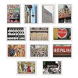 tom bäcker Berlin II - Postkarten Set - besondere Karten Konvolut - 12 Stück Ansichtskarten Fernsehturm - Deko - Typografie - Currywurst - Schöner schenken - Streetart
