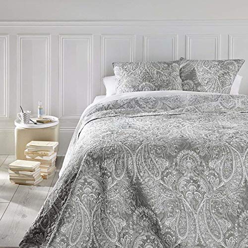 Set aus Tagesdecke und 2 Kissenbezügen – Große Größe – romantischer Stil – Farbe Grau und Weiß